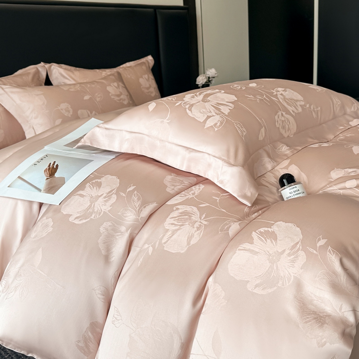 91家纺网 家纺一手货源 找家纺 慕晨 2026新款莱赛尔提花被套四件套高级简奢款天丝4件套直播热款 亚菲