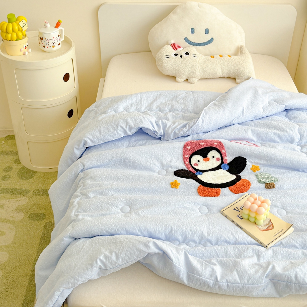 91家纺网 家纺一手货源 找家纺 梵克保罗 2026新款儿童场景毛巾绣超柔水洗棉夏被系列 冰感小企鹅
