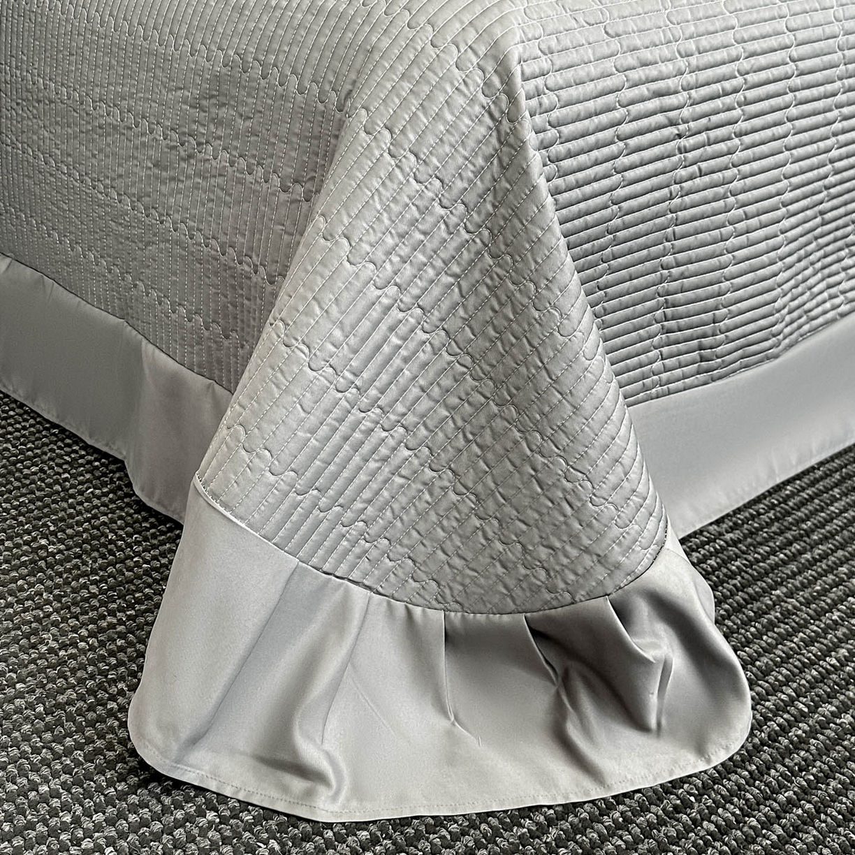 91家纺网 家纺一手货源 找家纺 （总）首尔家纺 2026春夏新款水洗真丝金丝浮雕提花绣花床盖款床单款四件套