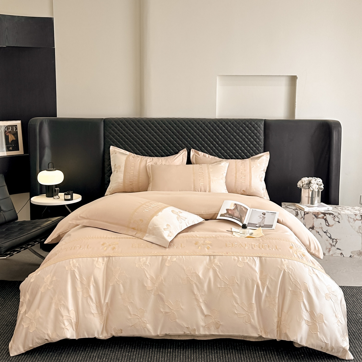 91家纺网 家纺一手货源 找家纺 首尔家纺 2026春夏新款水洗真丝金丝浮雕提花绣花床盖款床单款四件套 蝴蝶结-粉玉