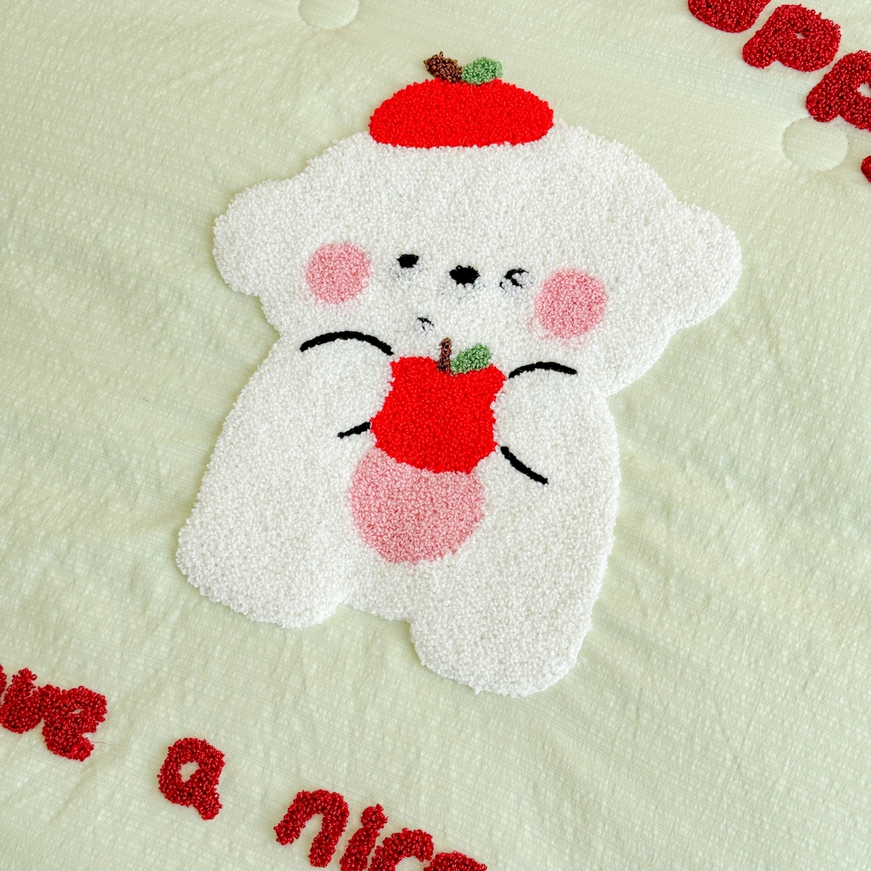 91家纺网 家纺一手货源 找家纺 梵克保罗 2026新款儿童场景毛巾绣超柔水洗棉夏被系列 奶白好运仔