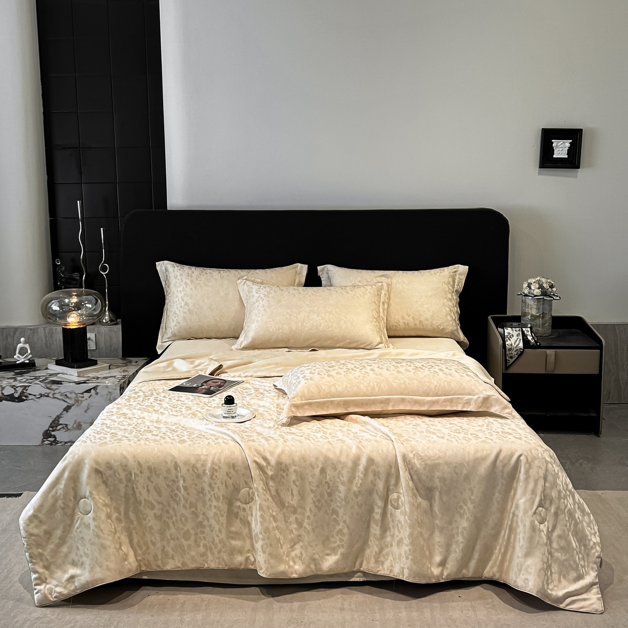 91家纺网 家纺一手货源 找家纺 慕晨 2026新款莱赛尔提花四件套高级简奢款天丝夏被四件套直播热款 欧凯