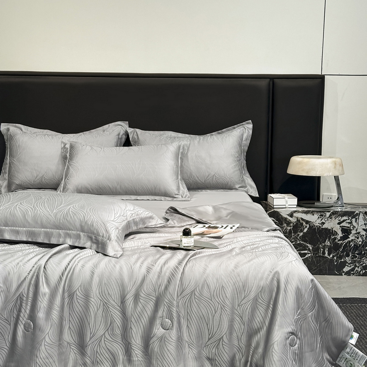 91家纺网 家纺一手货源 找家纺 慕晨 2026新款莱赛尔提花四件套高级简奢款天丝夏被四件套直播热款 波雅