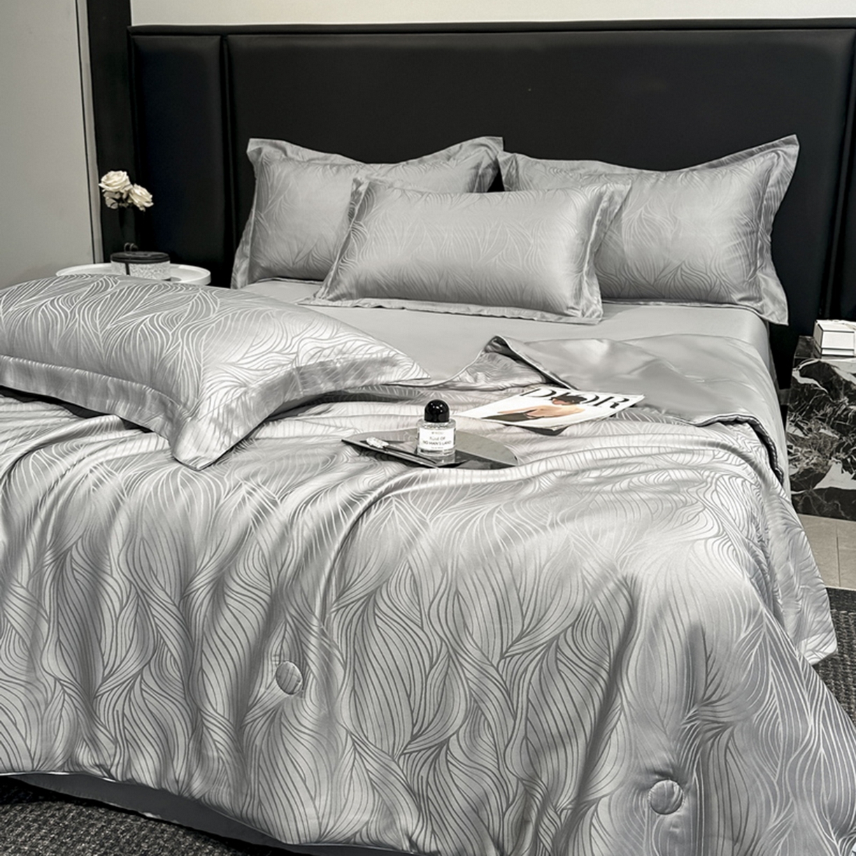 91家纺网 家纺一手货源 找家纺 慕晨 2026新款莱赛尔提花四件套高级简奢款天丝夏被四件套直播热款 波雅