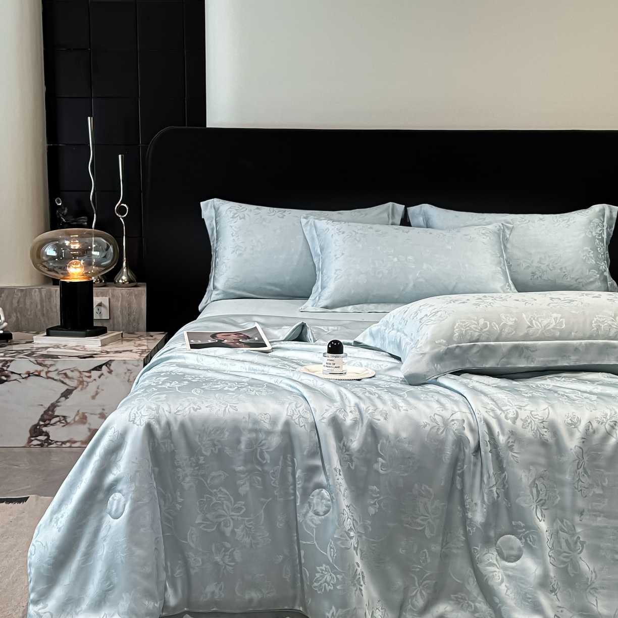 91家纺网 家纺一手货源 找家纺 慕晨 2026新款莱赛尔提花四件套高级简奢款天丝夏被四件套直播热款 花落