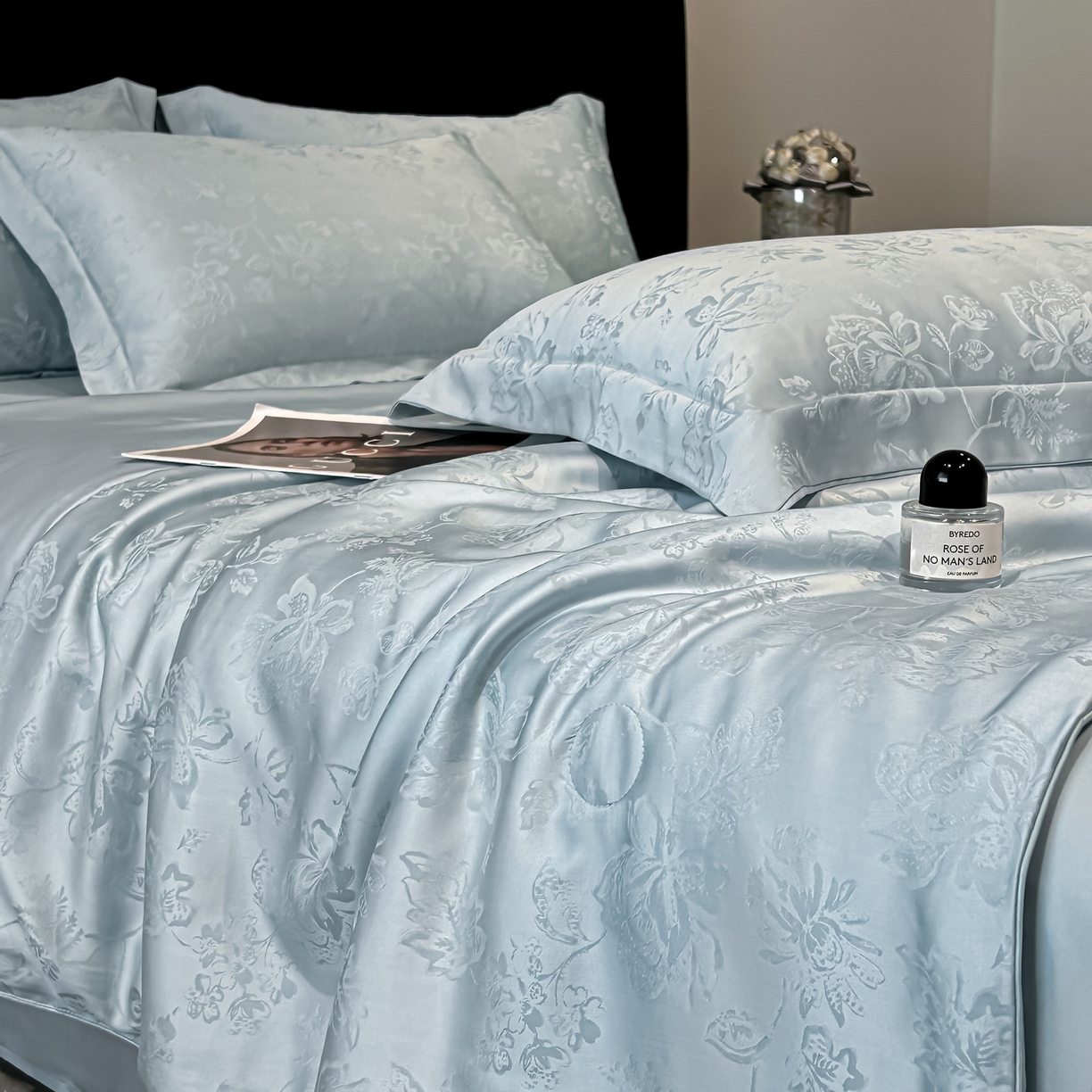 91家纺网 家纺一手货源 找家纺 慕晨 2026新款莱赛尔提花四件套高级简奢款天丝夏被四件套直播热款 花落