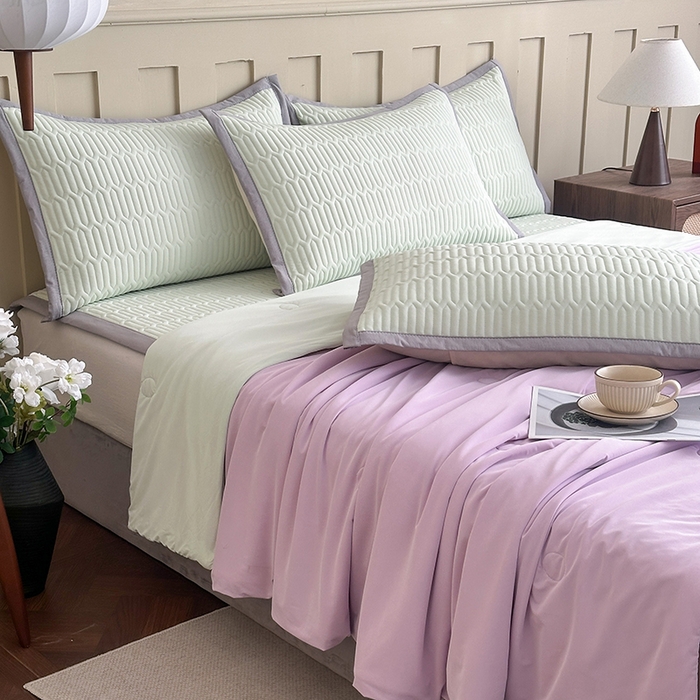 91家纺网 家纺一手货源 找家纺 幸嘉轩 2026新款凉感丝夏被床盖四件套拼色夏凉被空调被 紫+绿