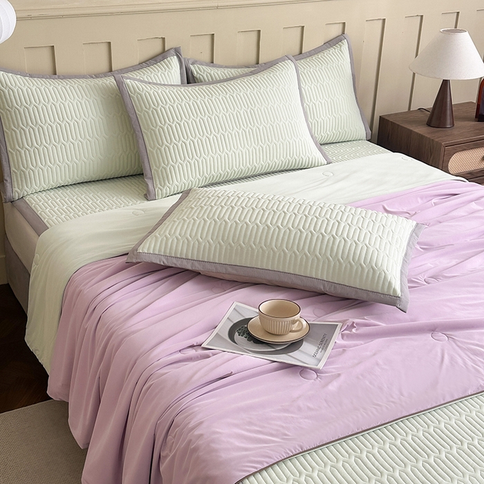 91家纺网 家纺一手货源 找家纺 幸嘉轩 2026新款凉感丝夏被床盖四件套拼色夏凉被空调被 紫+绿