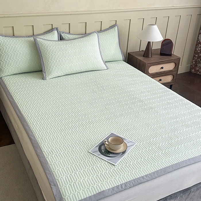 91家纺网 家纺一手货源 找家纺 幸嘉轩 2026新款凉感丝夏被床盖四件套拼色夏凉被空调被 紫+绿