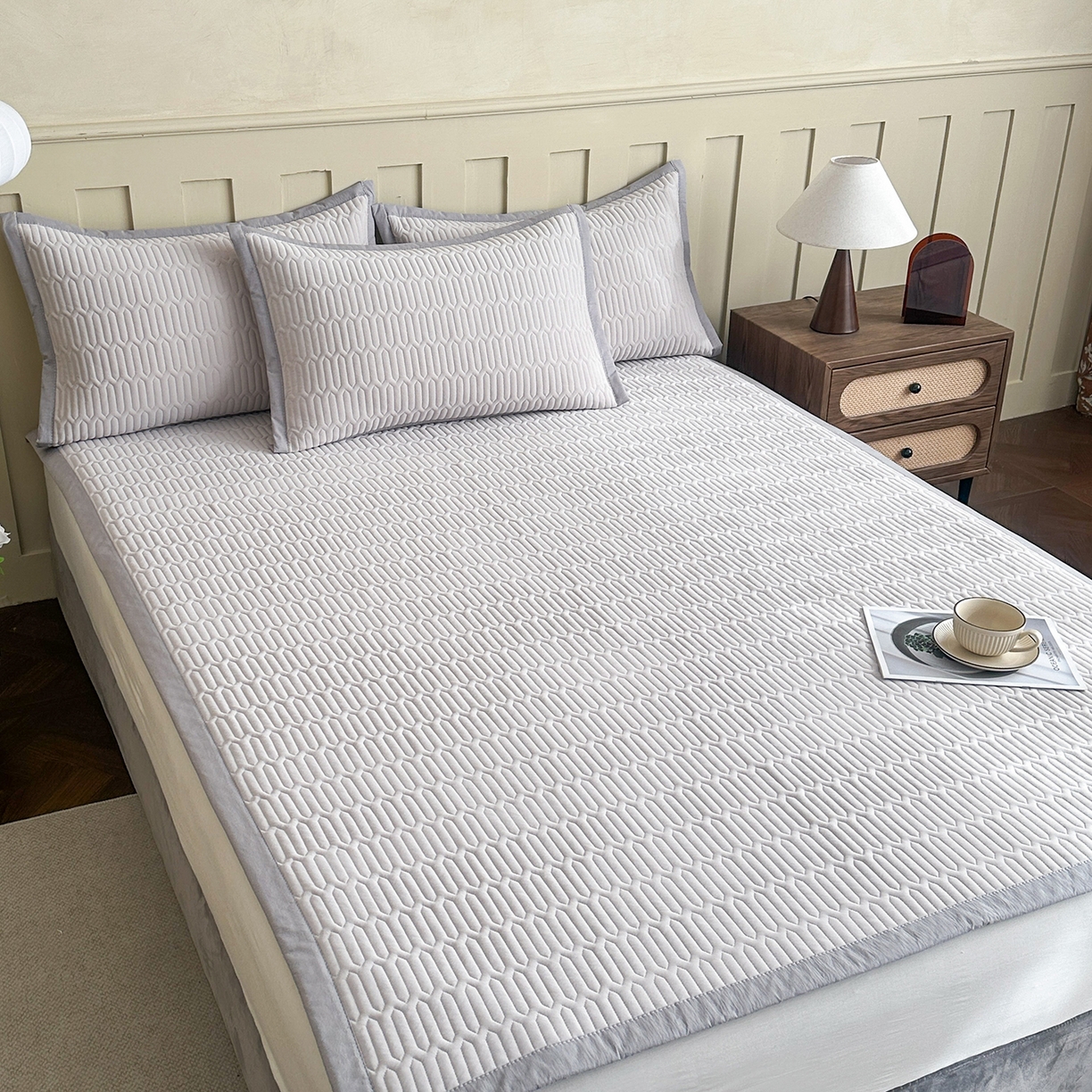 91家纺网 家纺一手货源 找家纺 幸嘉轩 2026新款凉感丝夏被床盖四件套拼色夏凉被空调被 绿+灰