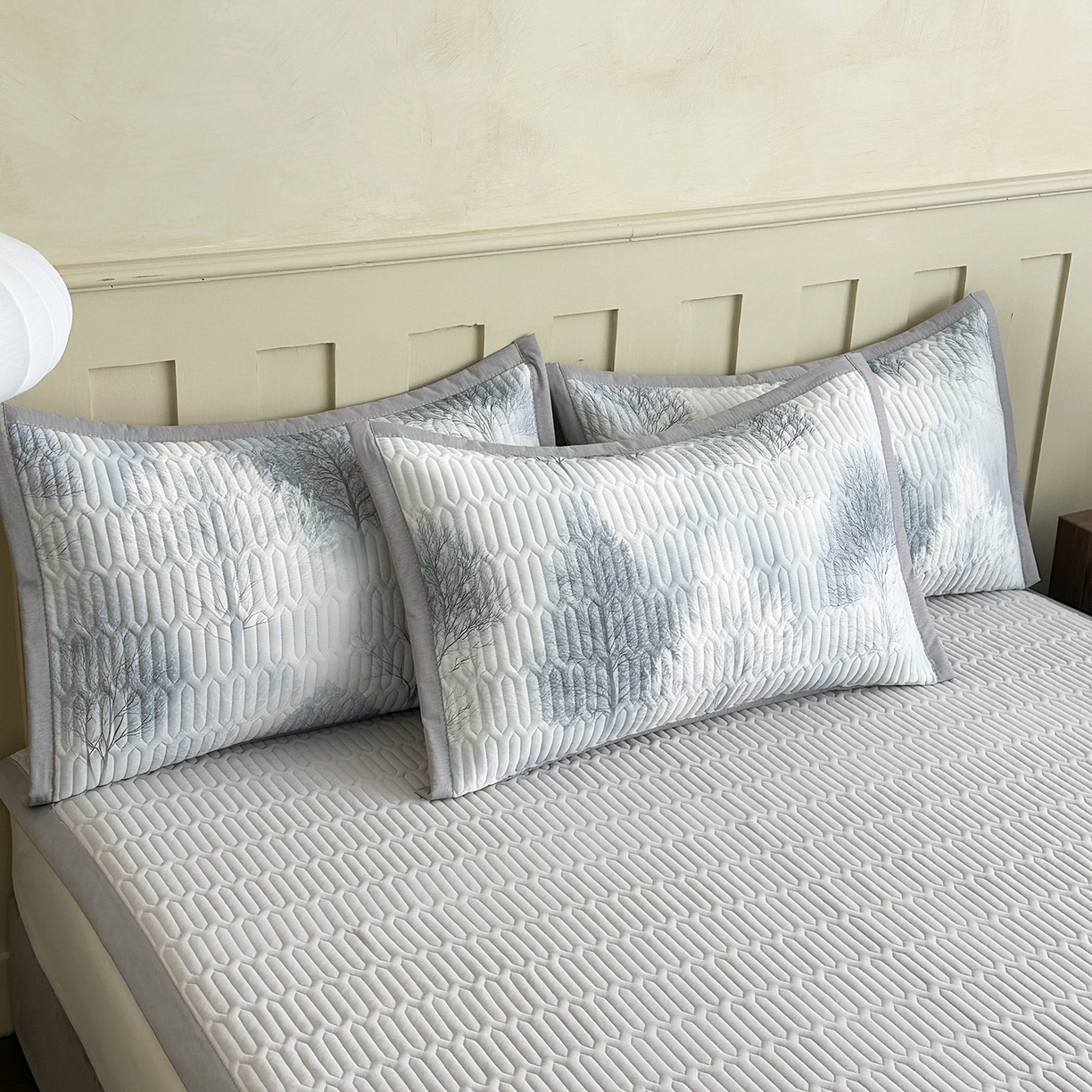 91家纺网 家纺一手货源 找家纺 幸嘉轩 2026新款凉感丝夏被床盖四件套拼色夏凉被空调被 秋日森林-灰