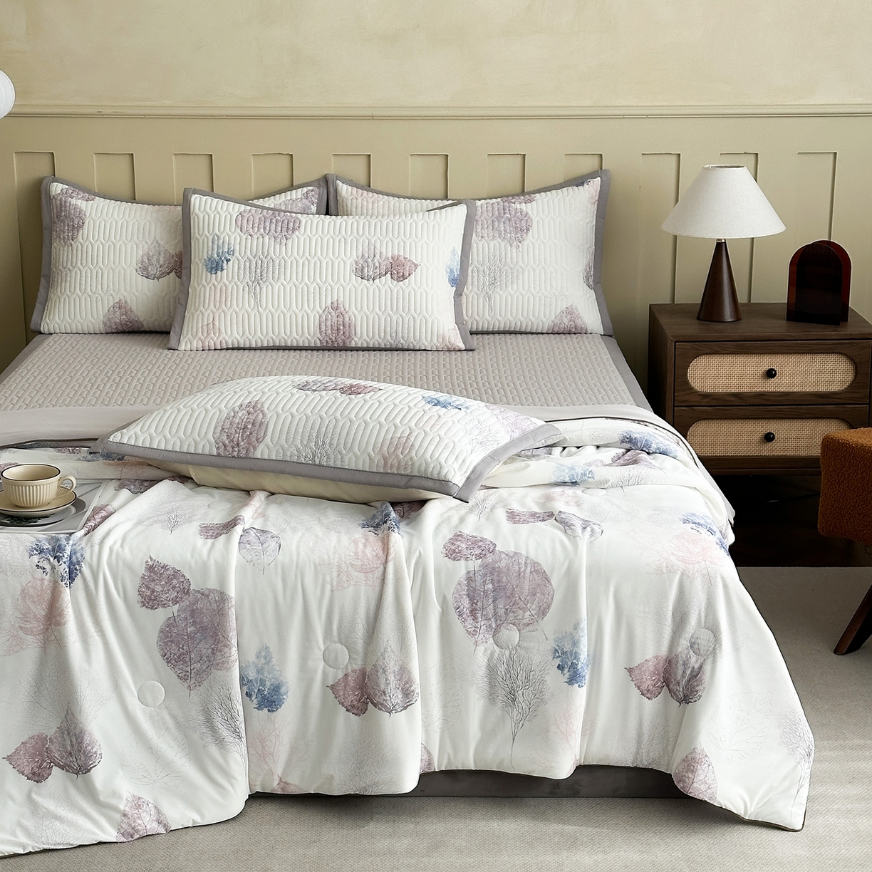 91家纺网 家纺一手货源 找家纺 幸嘉轩 2026新款凉感丝夏被床盖四件套拼色夏凉被空调被 枫叶