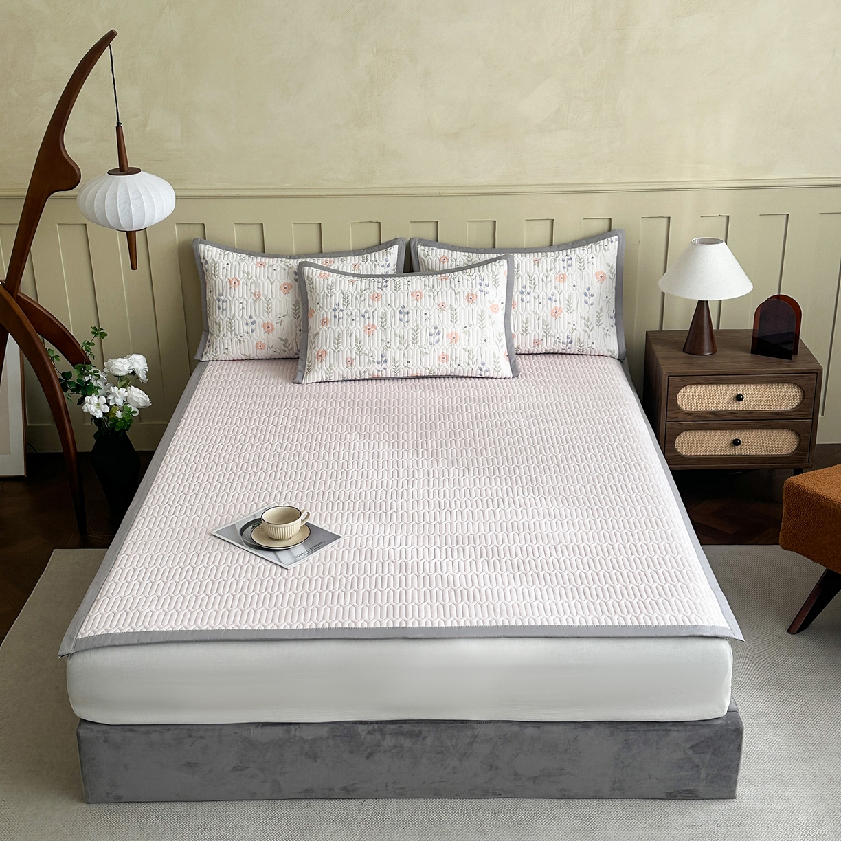 91家纺网 家纺一手货源 找家纺 幸嘉轩 2026新款凉感丝夏被床盖四件套拼色夏凉被空调被 花蔓-玉