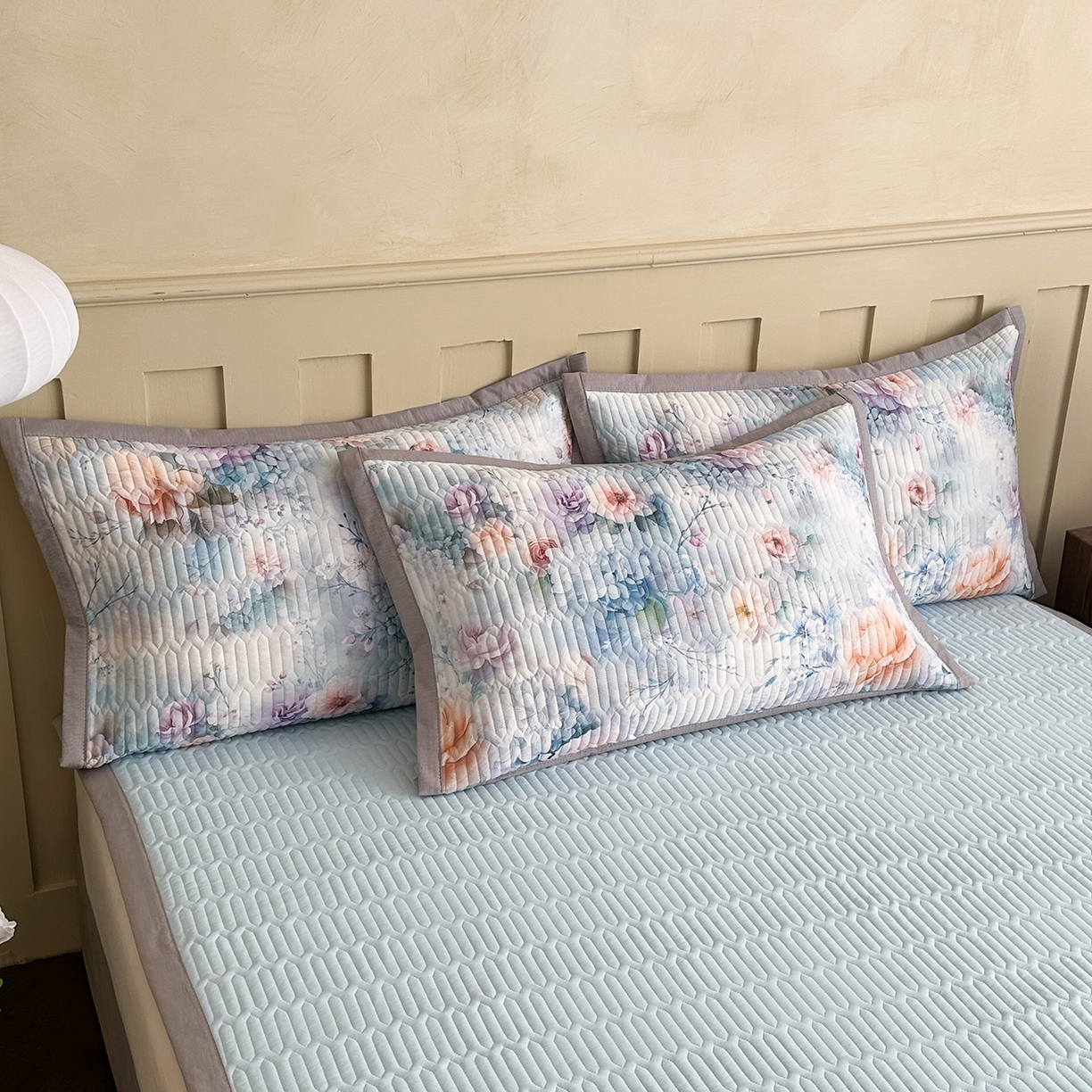 91家纺网 家纺一手货源 找家纺 幸嘉轩 2026新款凉感丝夏被床盖四件套拼色夏凉被空调被 慢时光