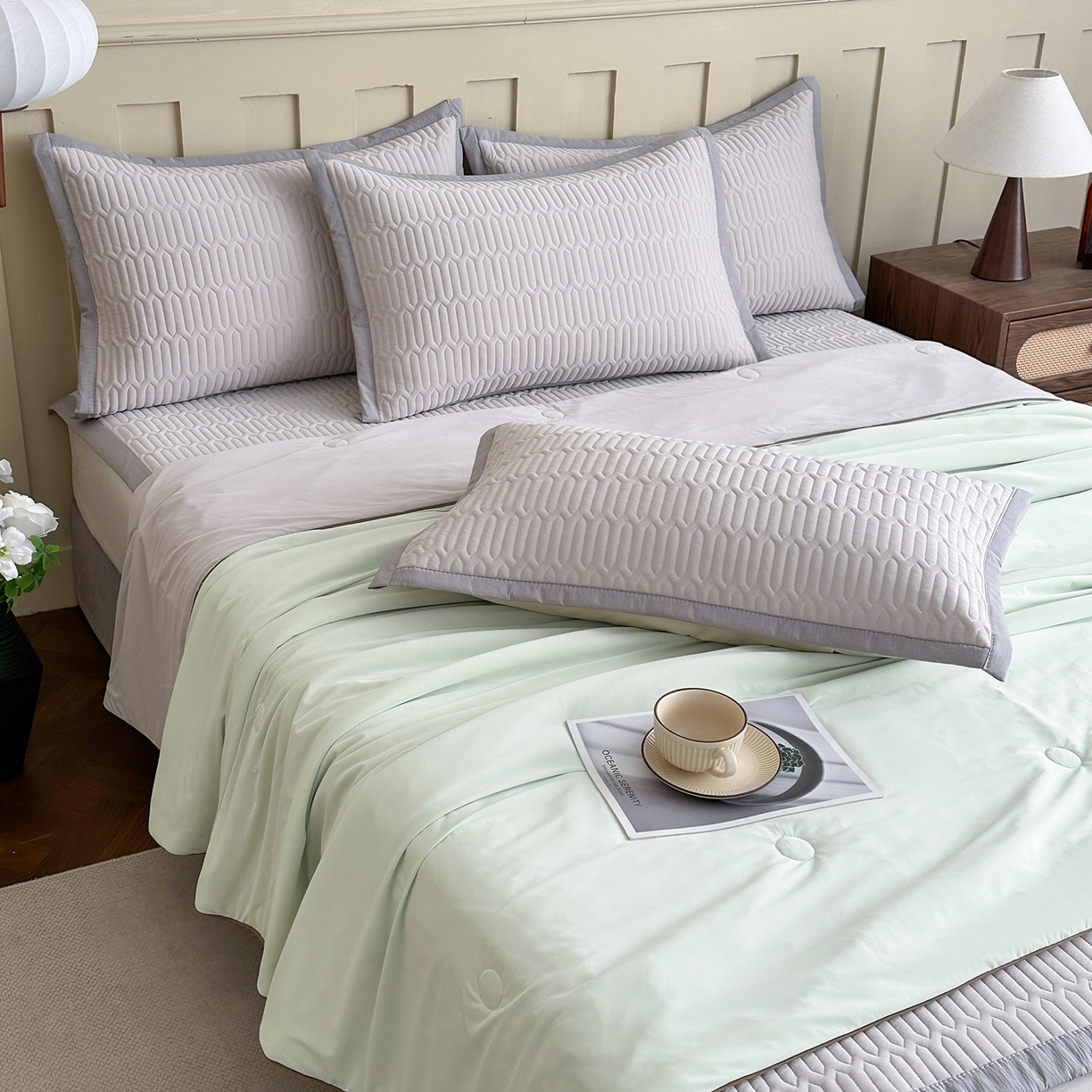 91家纺网 家纺一手货源 找家纺 幸嘉轩 2026新款凉感丝夏被床盖四件套拼色夏凉被空调被 绿+灰