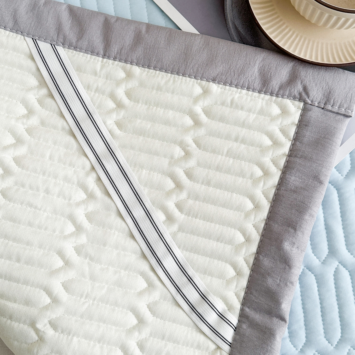 91家纺网 家纺一手货源 找家纺 幸嘉轩 2026新款凉感丝夏被床盖四件套拼色夏凉被空调被 慢时光