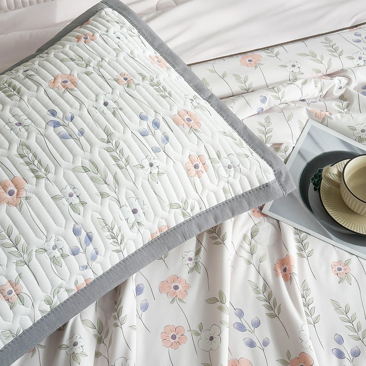 91家纺网 家纺一手货源 找家纺 幸嘉轩 2026新款凉感丝夏被床盖四件套拼色夏凉被空调被 花蔓-玉