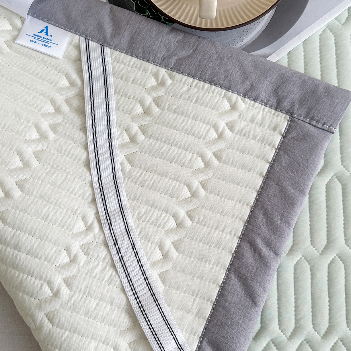 91家纺网 家纺一手货源 找家纺 幸嘉轩 2026新款凉感丝夏被床盖四件套拼色夏凉被空调被 惬意午后-绿