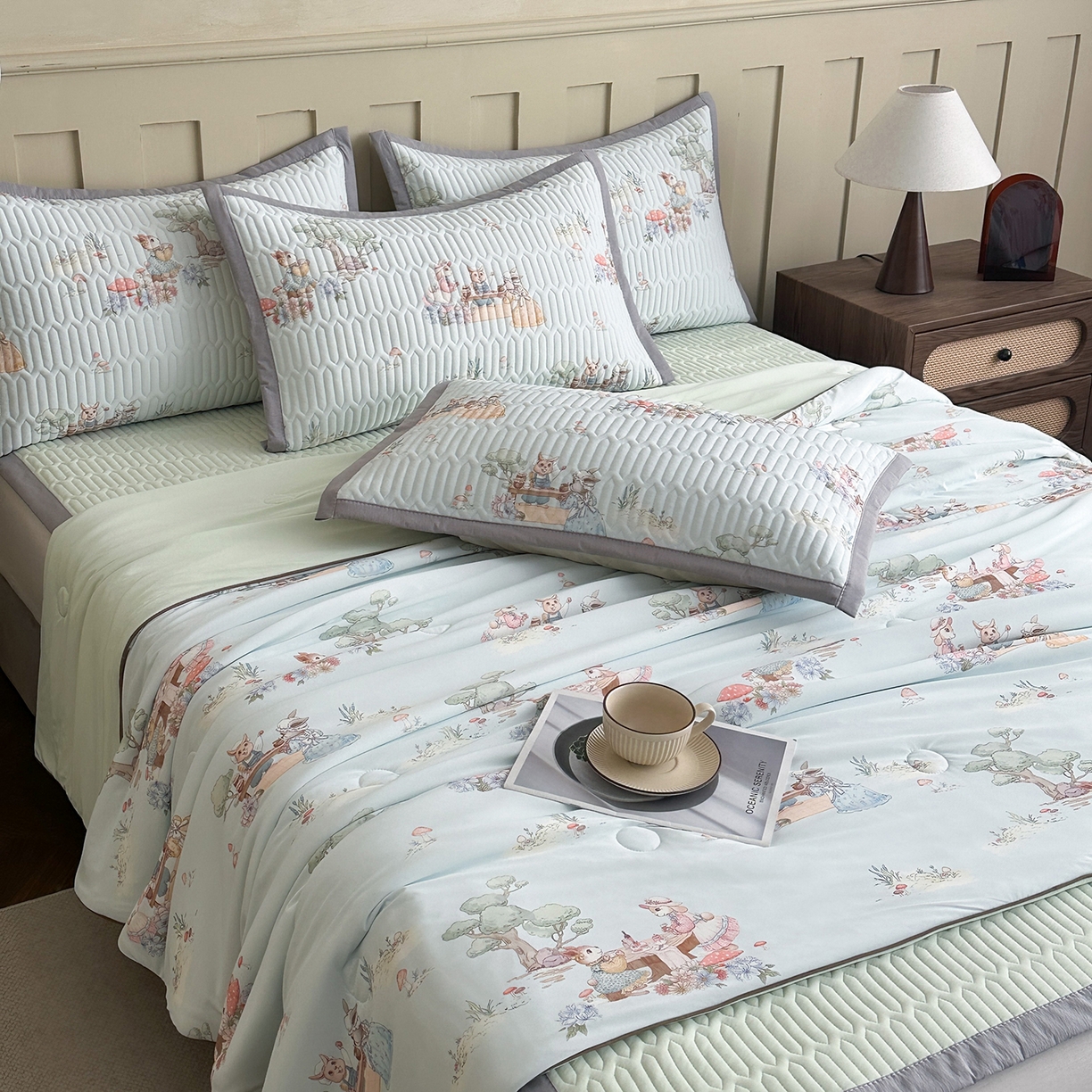 91家纺网 家纺一手货源 找家纺 幸嘉轩 2026新款凉感丝夏被床盖四件套拼色夏凉被空调被 惬意午后-绿