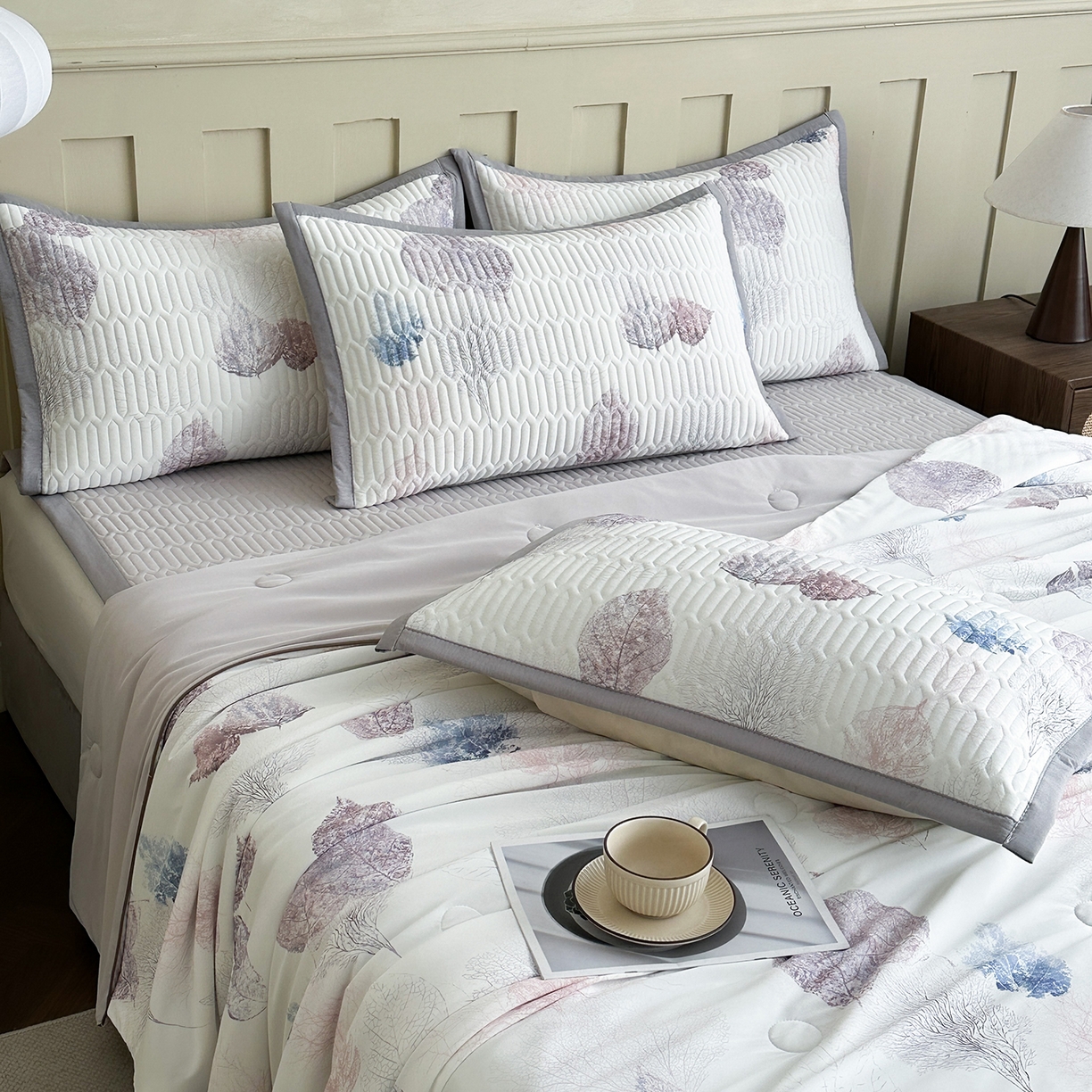 91家纺网 家纺一手货源 找家纺 幸嘉轩 2026新款凉感丝夏被床盖四件套拼色夏凉被空调被 枫叶