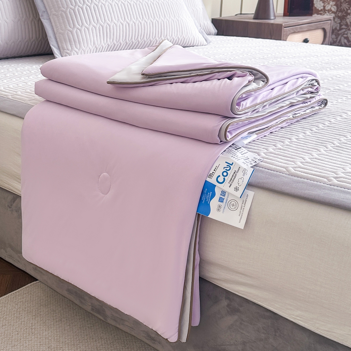 91家纺网 家纺一手货源 找家纺 幸嘉轩 2026新款凉感丝夏被床盖四件套拼色夏凉被空调被 紫+灰