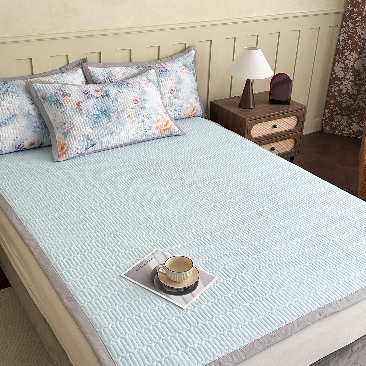 91家纺网 家纺一手货源 找家纺 幸嘉轩 2026新款凉感丝夏被床盖四件套拼色夏凉被空调被 慢时光