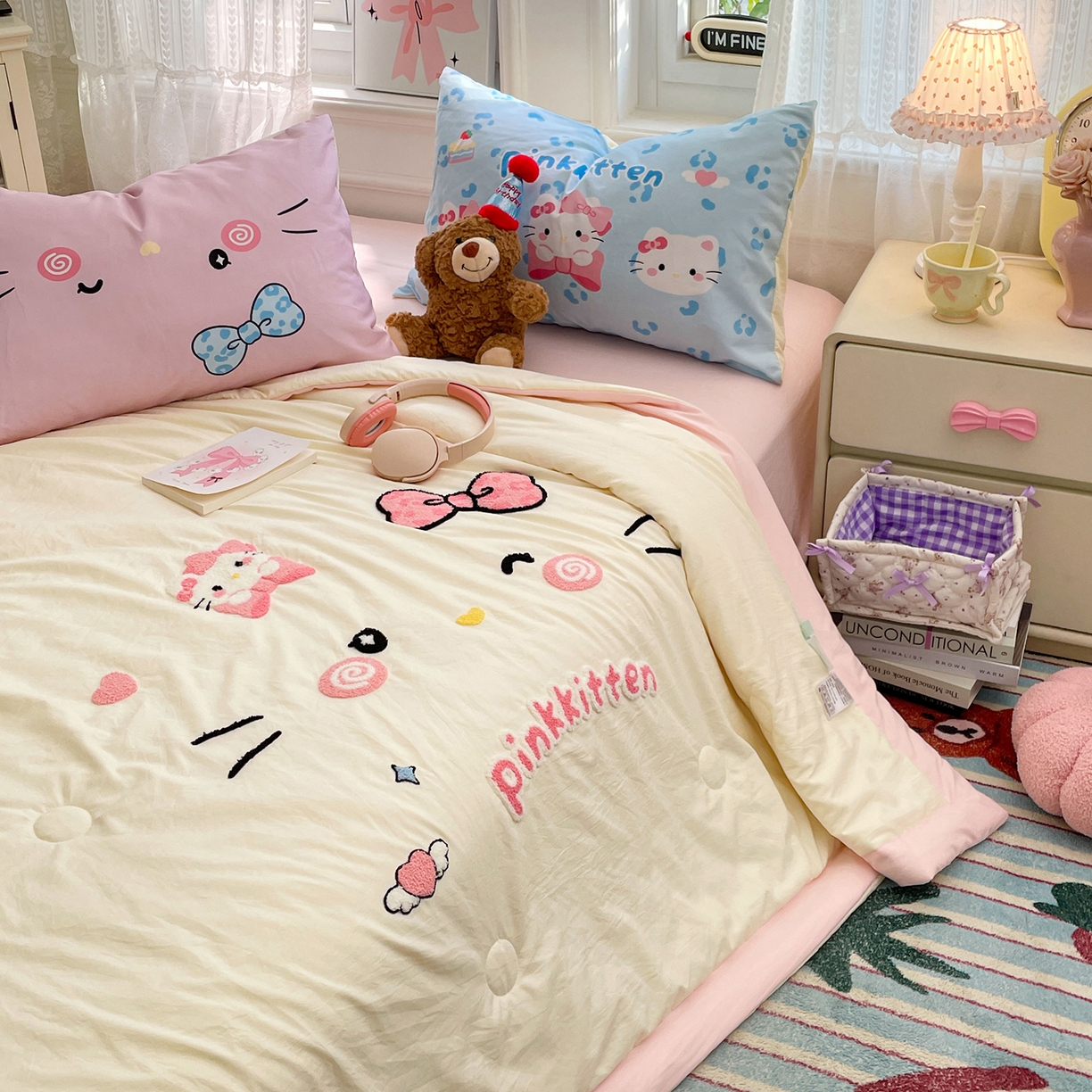 91家纺网 家纺一手货源 找家纺 （总）康纳利 2026新款加厚水洗云朵棉大版毛巾绣夏凉被空调被印花卡通夏被四件套