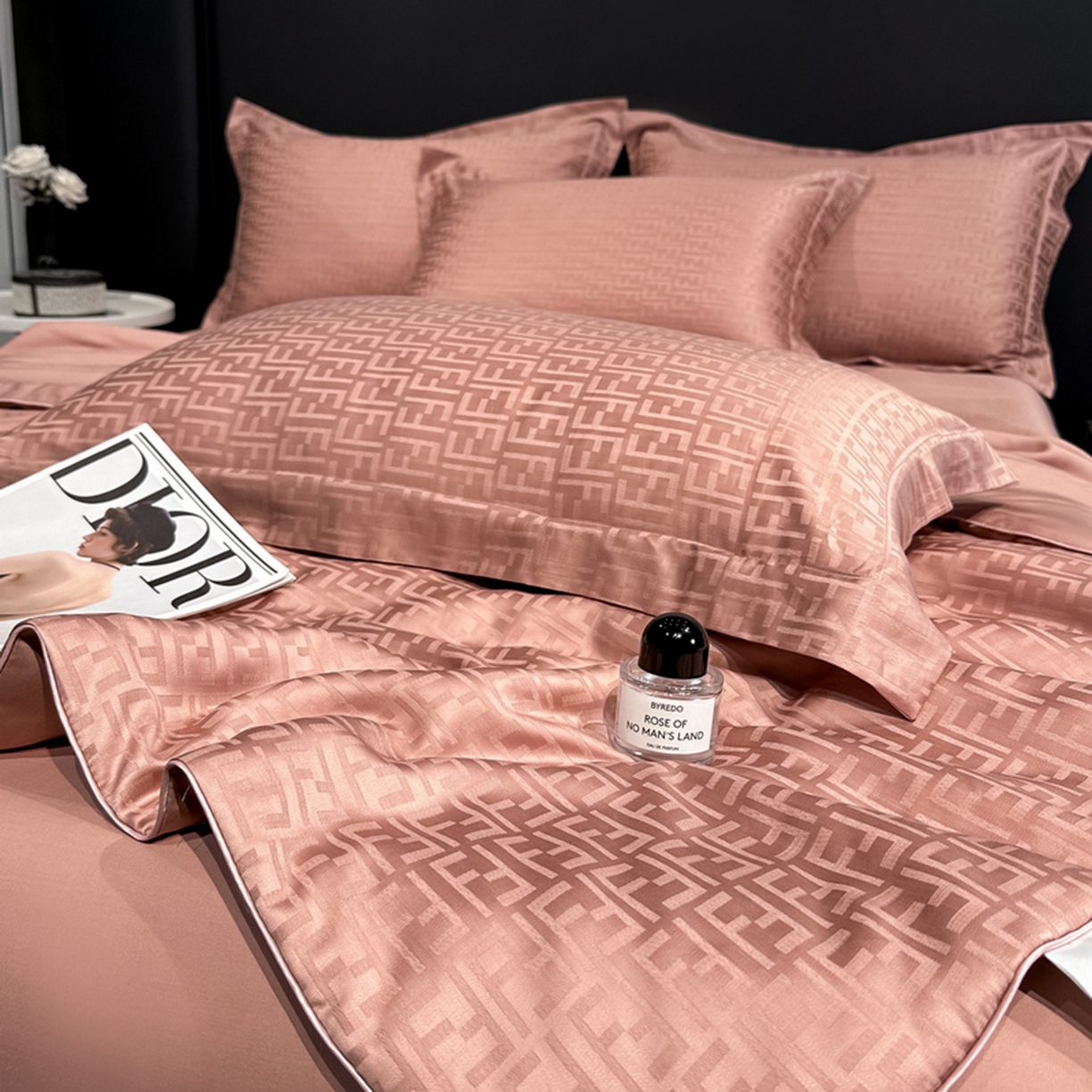 91家纺网 家纺一手货源 找家纺 慕晨 2026新款莱赛尔提花四件套高级简奢款天丝夏被四件套直播热款 米娜