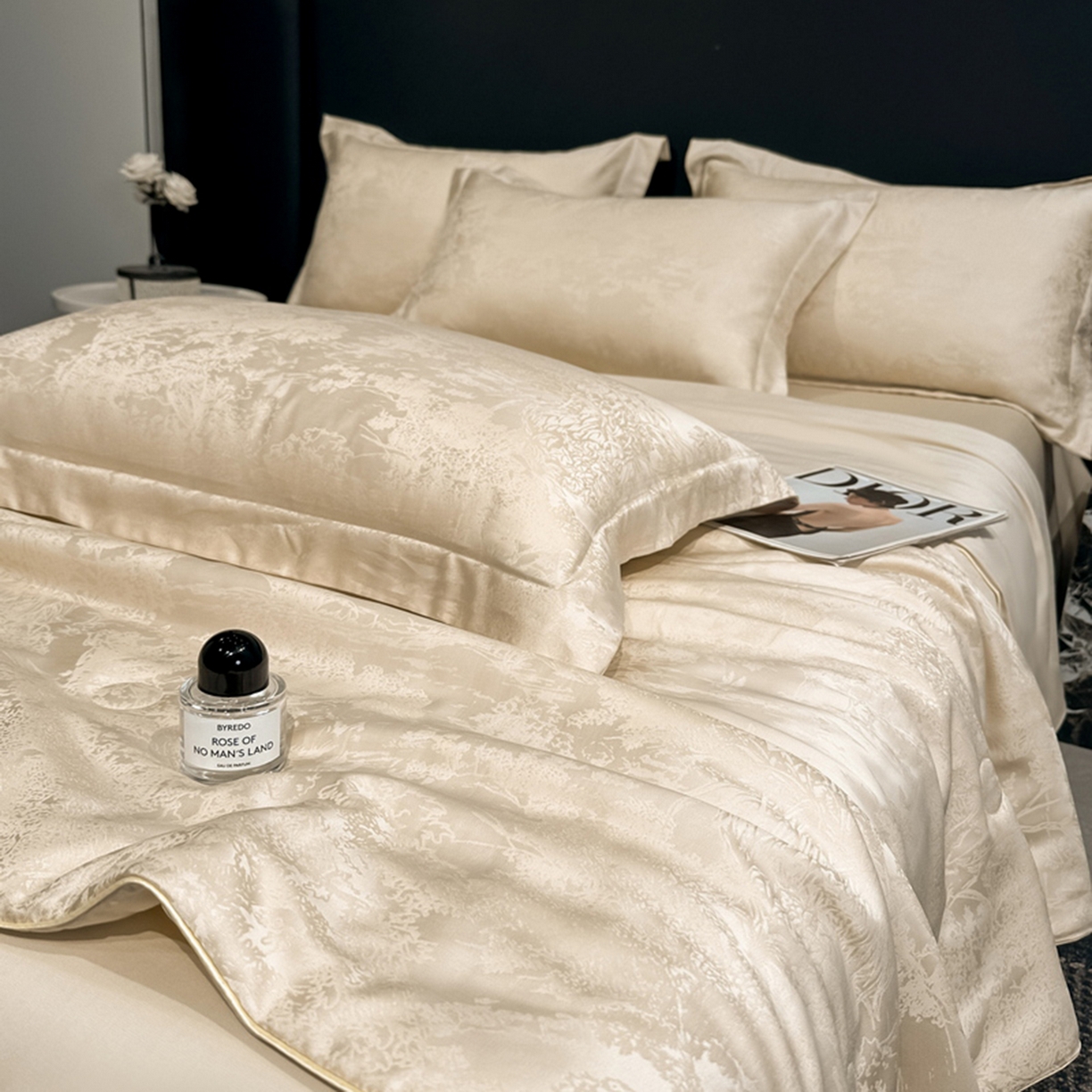 91家纺网 家纺一手货源 找家纺 慕晨 2026新款莱赛尔提花四件套高级简奢款天丝夏被四件套直播热款 佩吉拉