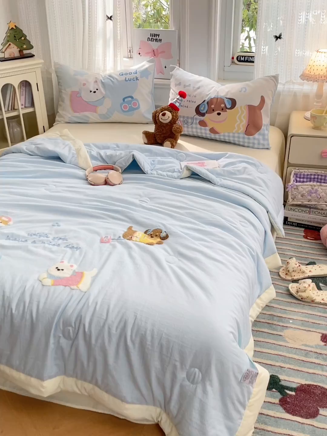 91家纺网 家纺一手货源 找家纺 康纳利 2026新款加厚水洗云朵棉大版毛巾绣夏凉被空调被印花卡通夏被四件套 动物趴-蓝