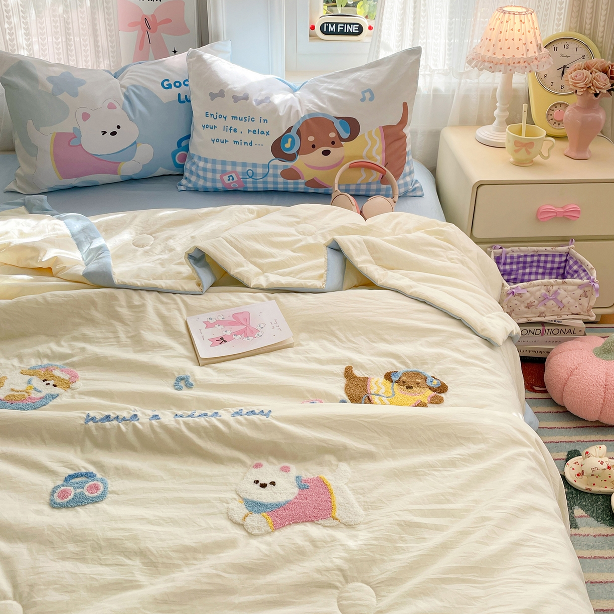 91家纺网 家纺一手货源 找家纺 康纳利 2026新款加厚水洗云朵棉大版毛巾绣夏凉被空调被印花卡通夏被四件套 动物趴-奶黄