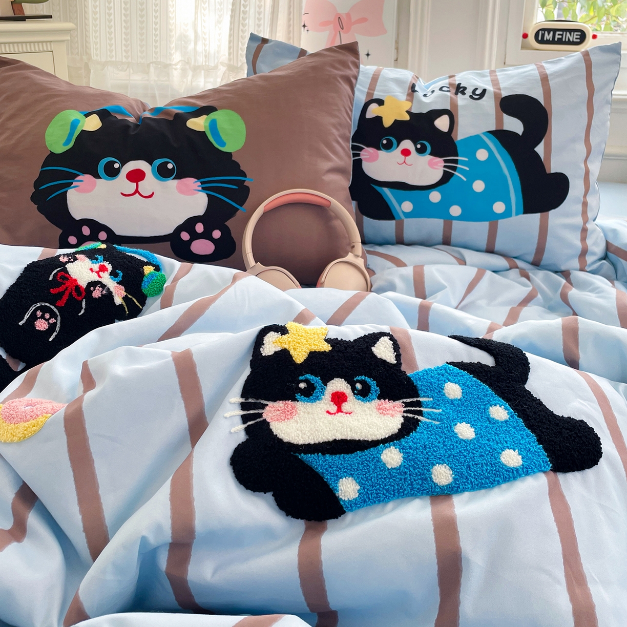 91家纺网 家纺一手货源 找家纺 康纳利 2026新款加厚水洗云朵棉大版毛巾绣夏凉被空调被印花卡通夏被四件套 喵趣派对