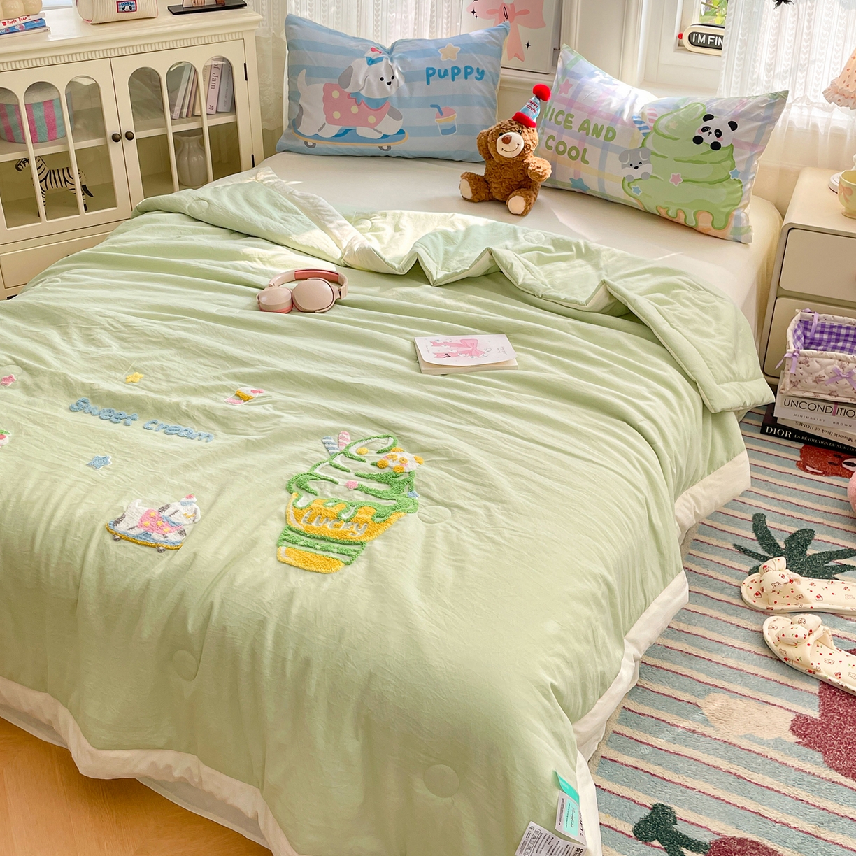 91家纺网 家纺一手货源 找家纺 康纳利 2026新款加厚水洗云朵棉大版毛巾绣夏凉被空调被印花卡通夏被四件套 抹茶冰激凌