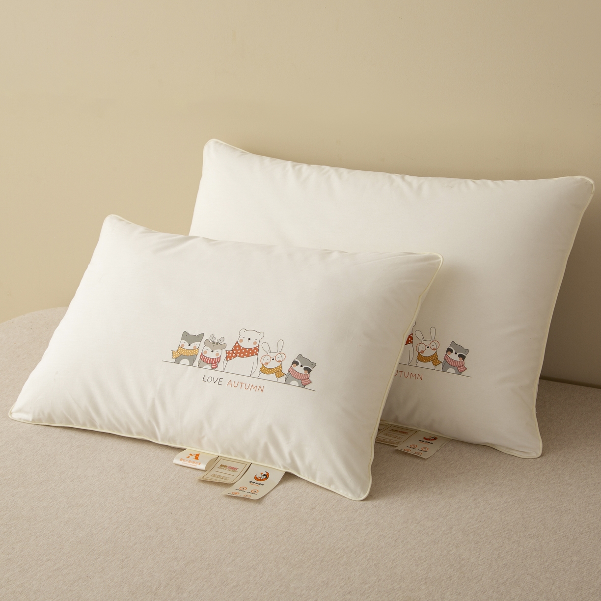 91家纺网 家纺一手货源 找家纺 芯宜佳 2026新款枕芯A类全棉按摩卡通儿童枕头学生宿舍专用护颈枕芯 围巾熊