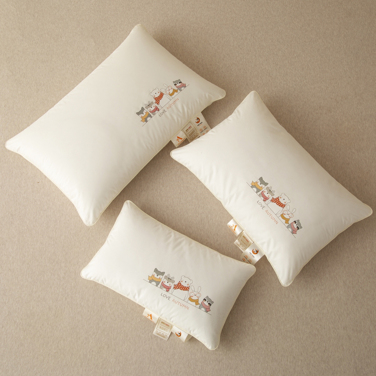 91家纺网 家纺一手货源 找家纺 芯宜佳 2026新款枕芯A类全棉按摩卡通儿童枕头学生宿舍专用护颈枕芯 围巾熊