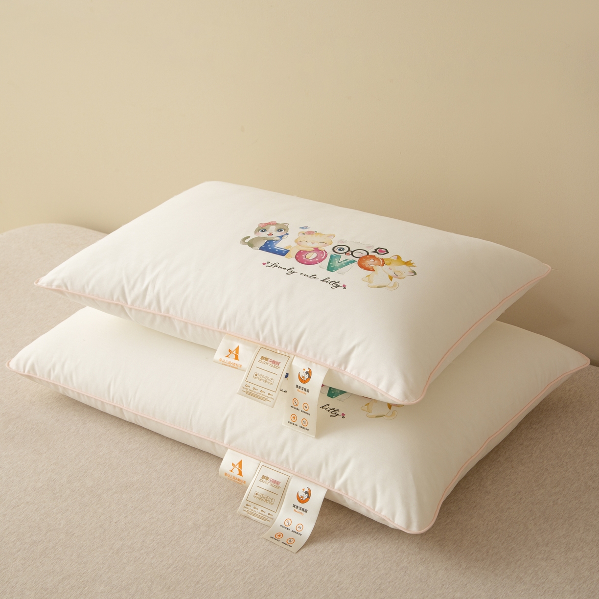 91家纺网 家纺一手货源 找家纺 芯宜佳 2026新款枕芯A类全棉按摩卡通儿童枕头学生宿舍专用护颈枕芯 love猫
