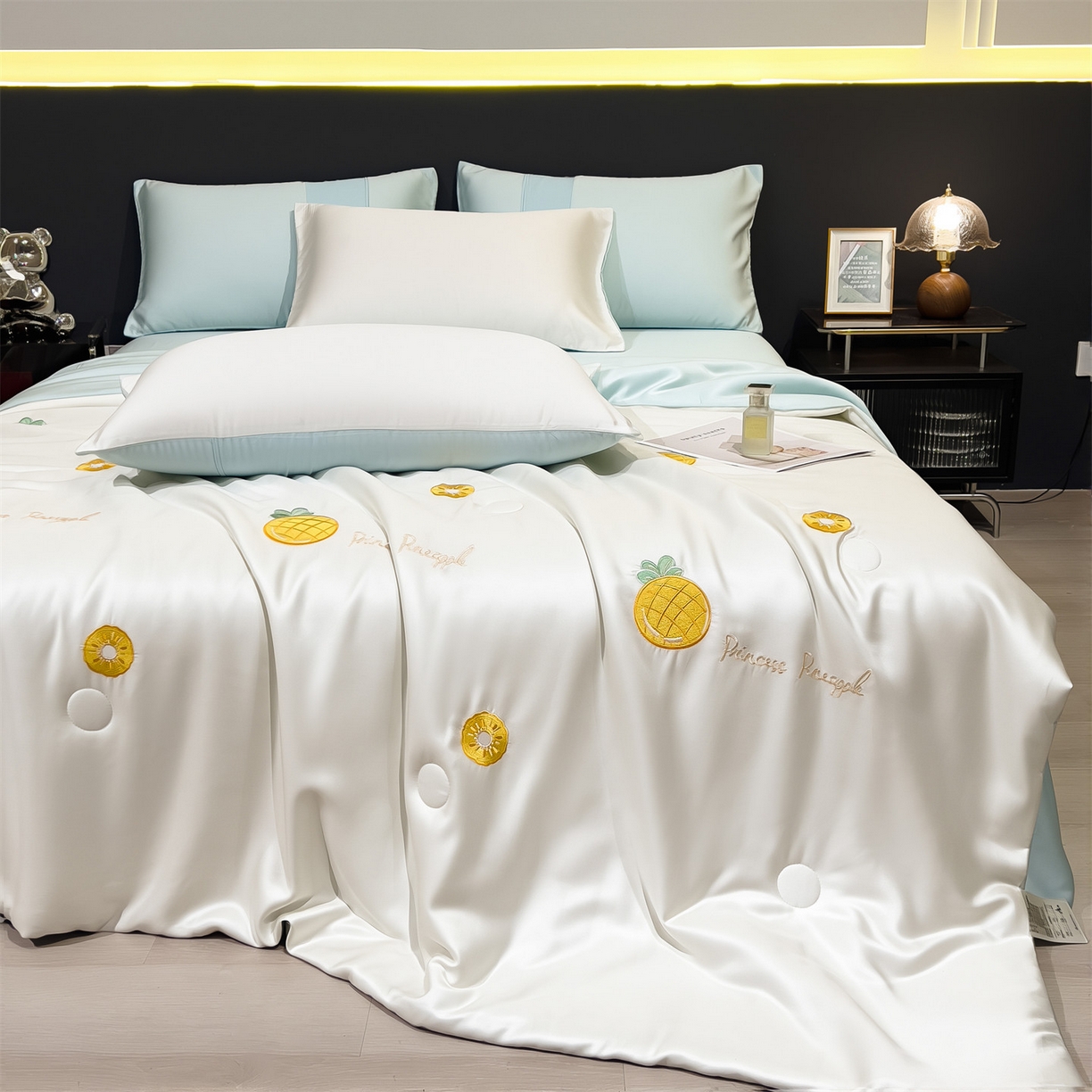 91家纺网 家纺一手货源 找家纺 兄弟坊 2026新款水洗冰丝刺绣夏被夏凉被夏被四件套 菠萝气泡-白色