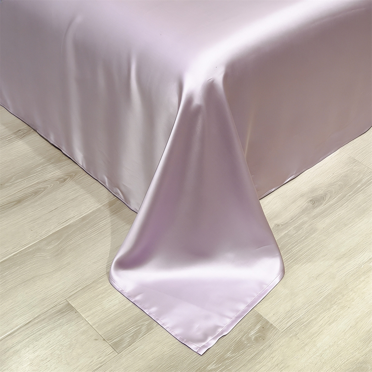 91家纺网 家纺一手货源 找家纺 兄弟坊 2026新款水洗冰丝刺绣夏被夏凉被夏被四件套 铃铛花序