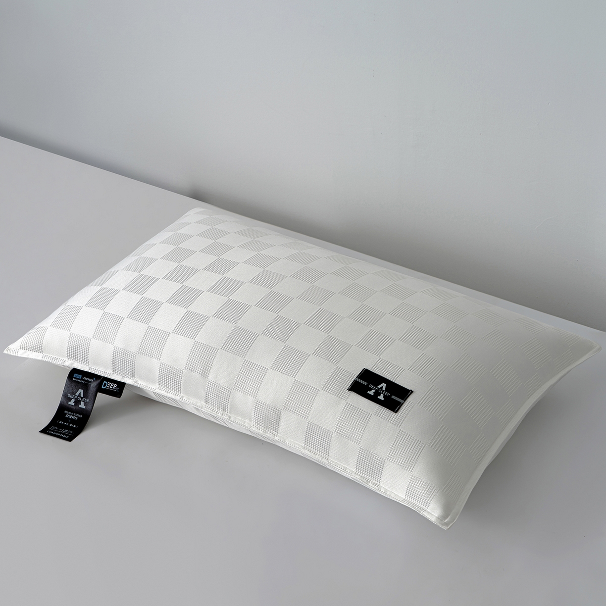 91家纺网 家纺一手货源 找家纺 芯宜佳 2026新款5D轻柔舒睡枕 珍珠白