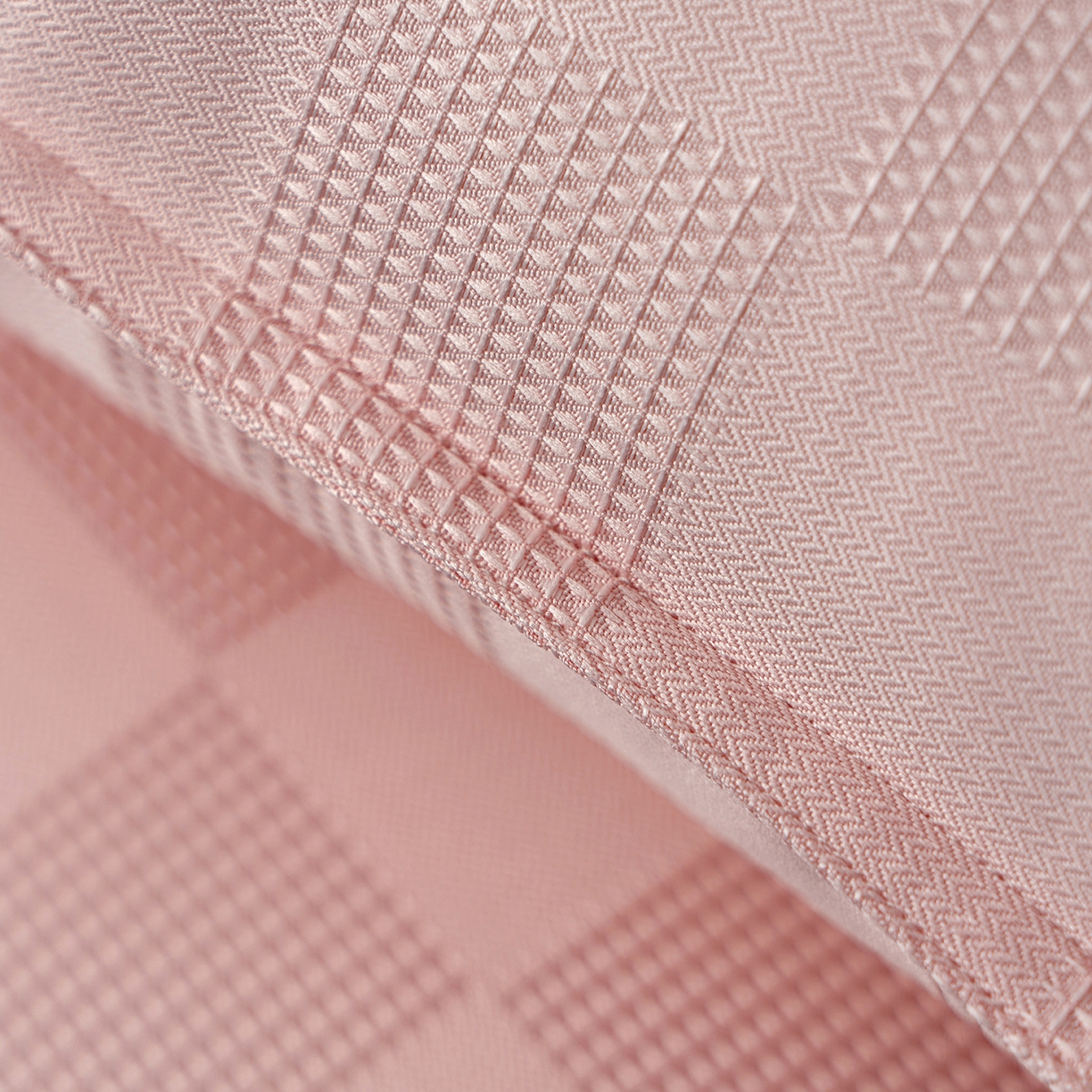 91家纺网 家纺一手货源 找家纺 芯宜佳 2026新款5D轻柔舒睡枕 七彩粉