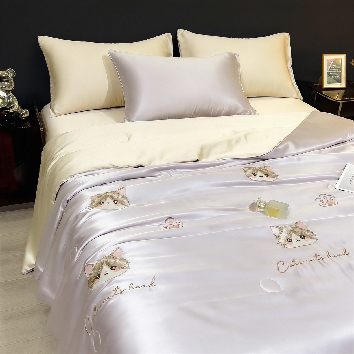 91家纺网 家纺一手货源 找家纺 兄弟坊 2026新款水洗冰丝刺绣夏被夏凉被夏被四件套 枕边猫-浅紫