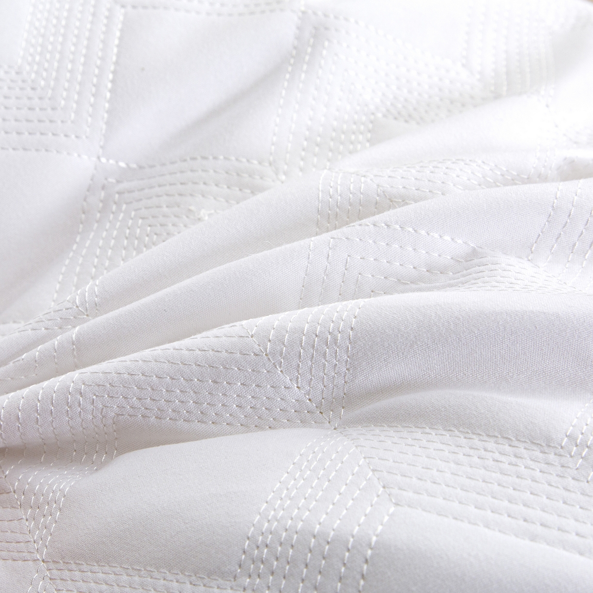 91家纺网 家纺一手货源 找家纺 （总）芯宜佳 2026新款枕芯多线格菱形长枕双人枕芯酒店情侣枕家用亲子枕头