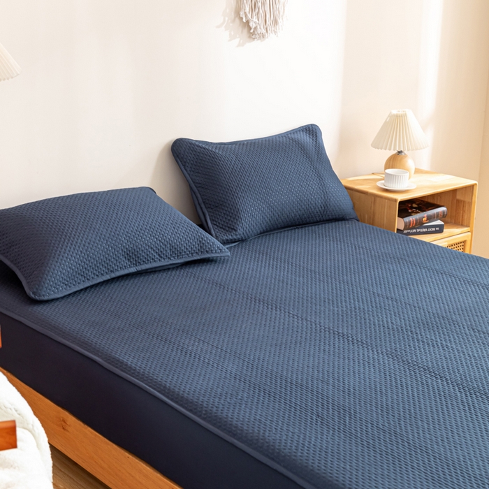 91家纺网 家纺一手货源 找家纺 宇淳国际 2026新款小竺棉超声波床笠三件套外贸跨境电商亚马逊速卖通欧美特殊尺寸可定制 藏青-小竺棉夹棉床笠