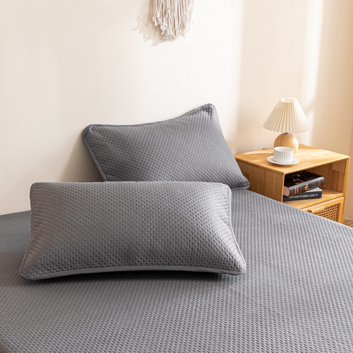 91家纺网 家纺一手货源 找家纺 宇淳国际 2026新款小竺棉超声波床笠三件套外贸跨境电商亚马逊速卖通欧美特殊尺寸可定制 深灰-小竺棉夹棉床笠