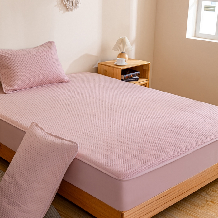 91家纺网 家纺一手货源 找家纺 宇淳国际 2026新款小竺棉超声波床笠三件套外贸跨境电商亚马逊速卖通欧美特殊尺寸可定制 浅粉-小竺棉夹棉床笠