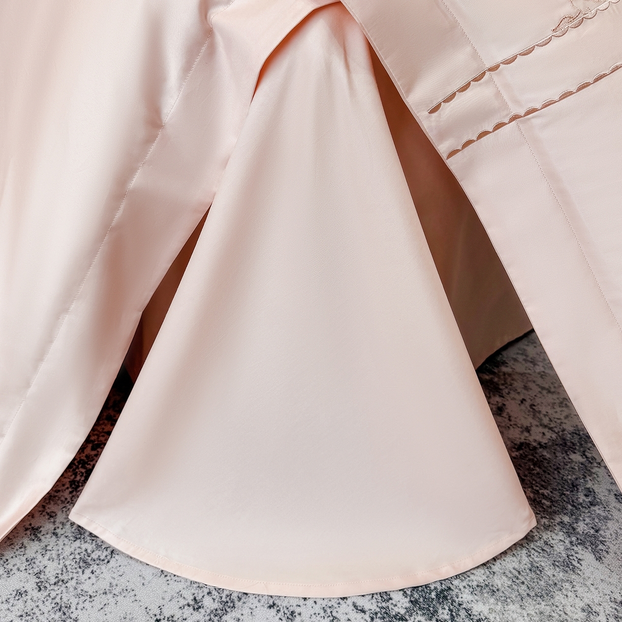 91家纺网 家纺一手货源 找家纺 （总）莱势 2026新品100支纯棉全棉50x50s埃及长绒棉刺绣绣花四件套高端礼盒-倾城系列