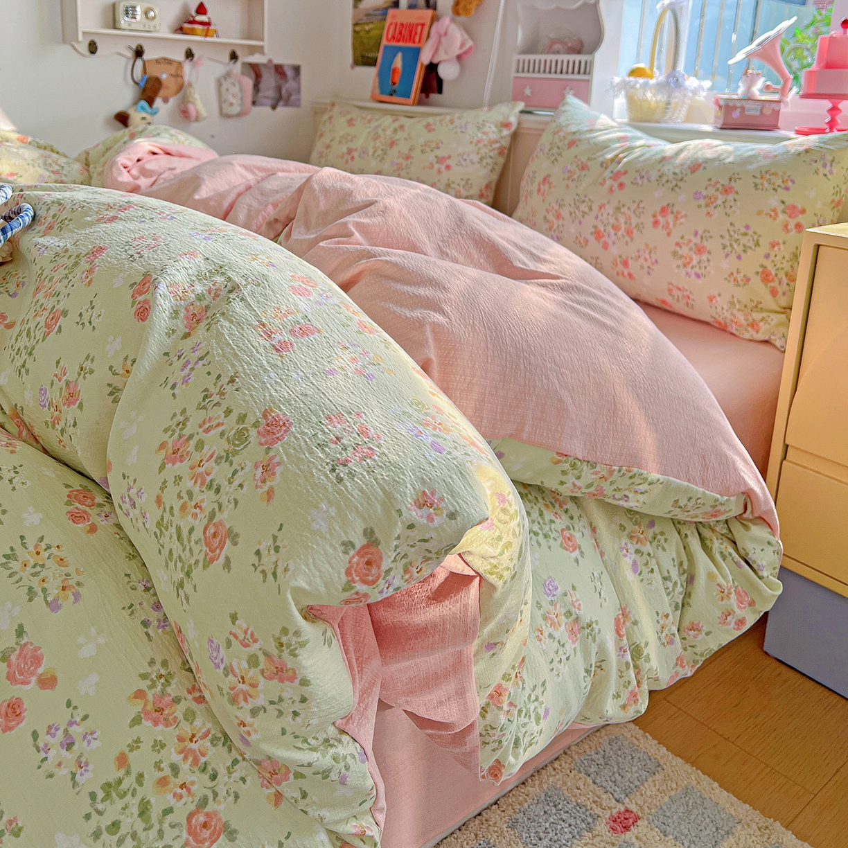 91家纺网 家纺一手货源 找家纺 仟人梦 2026新款云感双层纱印花四件套 半夏