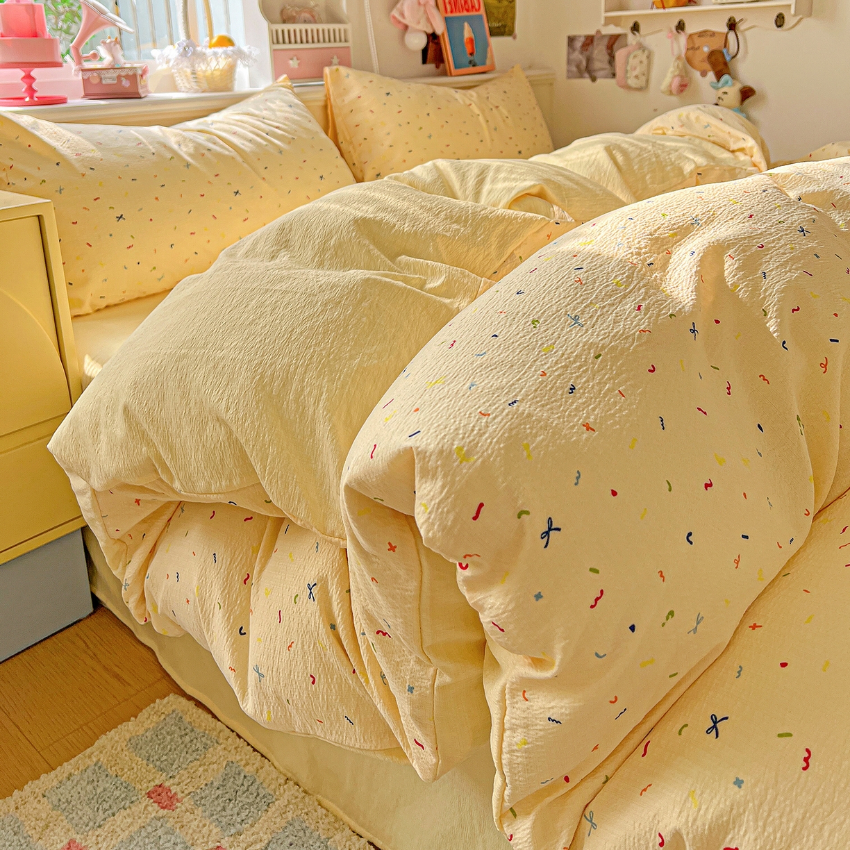 91家纺网 家纺一手货源 找家纺 仟人梦 2026新款云感双层纱印花四件套 冰淇凌