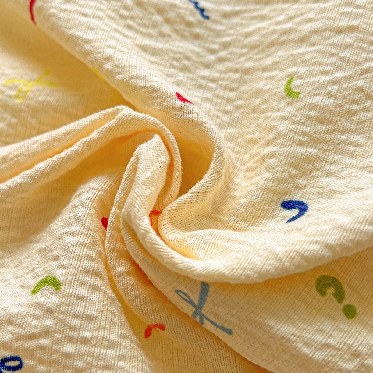 91家纺网 家纺一手货源 找家纺 仟人梦 2026新款云感双层纱印花四件套 冰淇凌