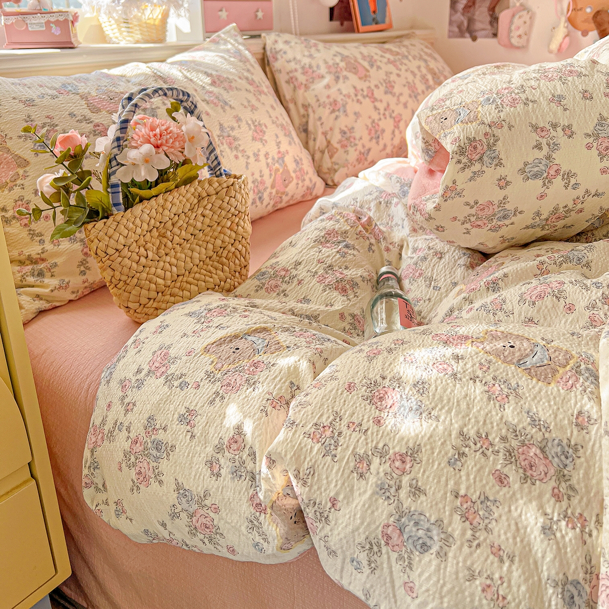 91家纺网 家纺一手货源 找家纺 仟人梦 2026新款云感双层纱印花四件套 花园里